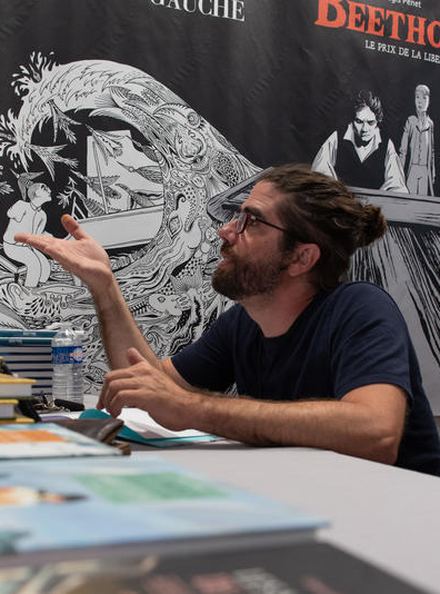 écrivain en dédicace