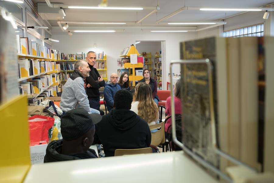 De la prison à l&rsquo;écriture littéraire